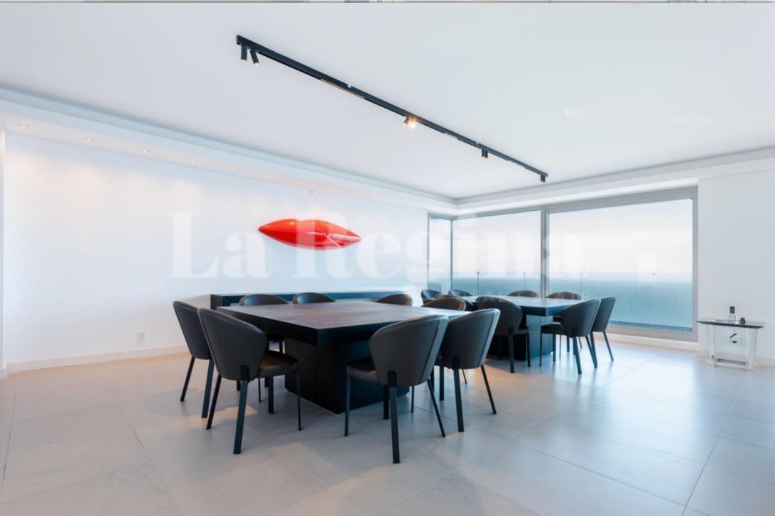 Foto de Departamento en Venta en Playa Brava, Punta del Este, Punta del Este /, imagen 2