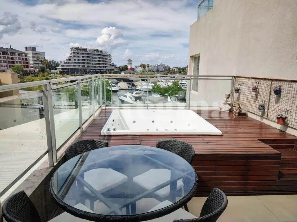 Departamento  en Venta en Wyndham Loft, Nordelta, Tigre 3