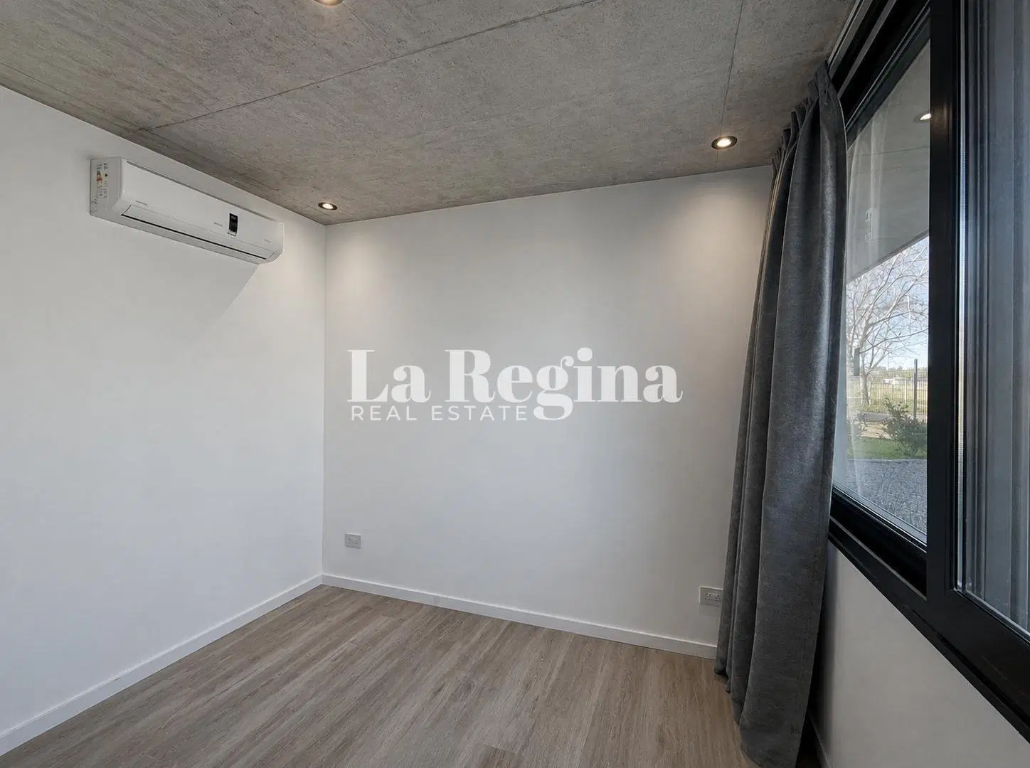 Duplex tipo casa con jardin en Estancias Del Pilar 3