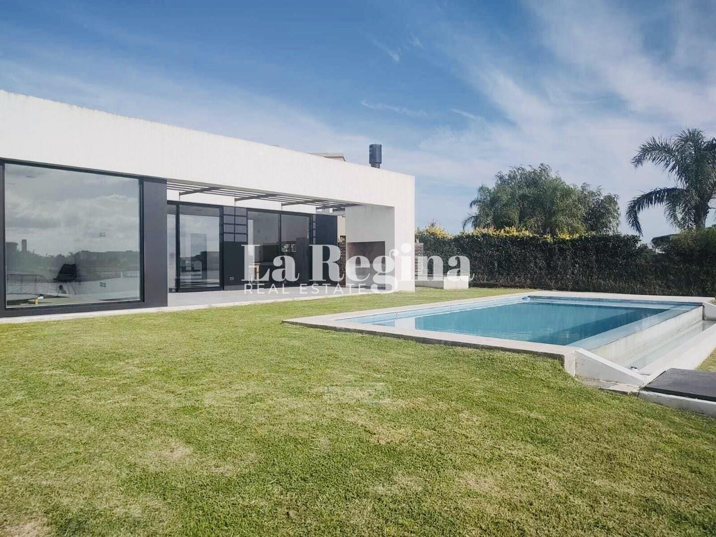 Foto de Casa en San Sebastian Area 5 a la venta inmejorable espejo de Agua, imagen 3