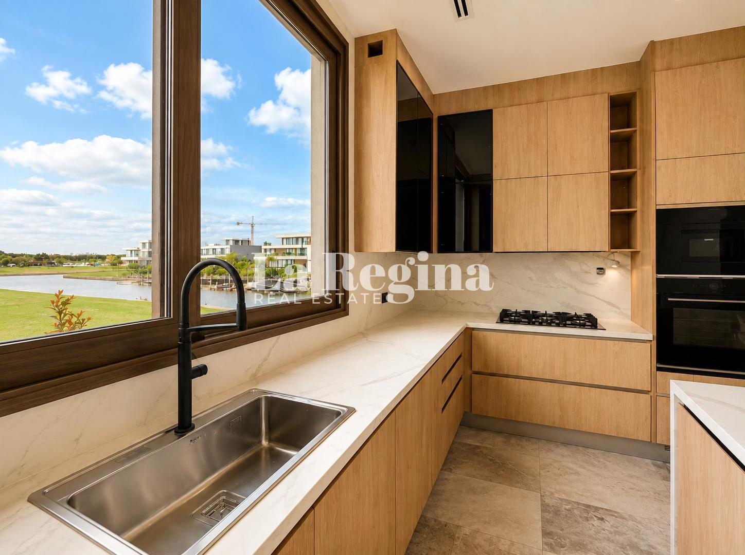 Foto de Espectacular casa a la venta en El Yacht - Nordelta, imagen 2
