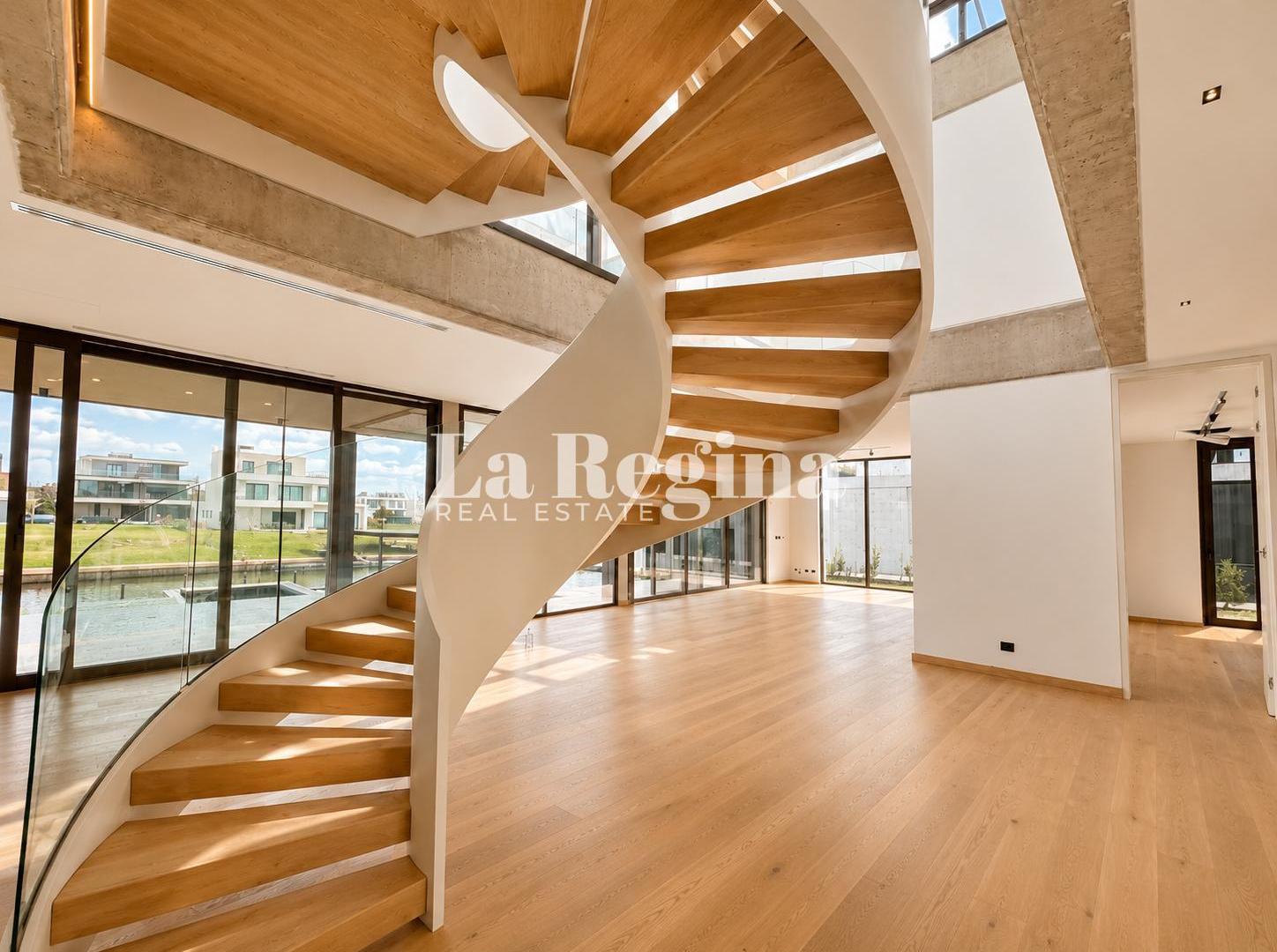Espectacular casa a la venta en El Yacht - Nordelta