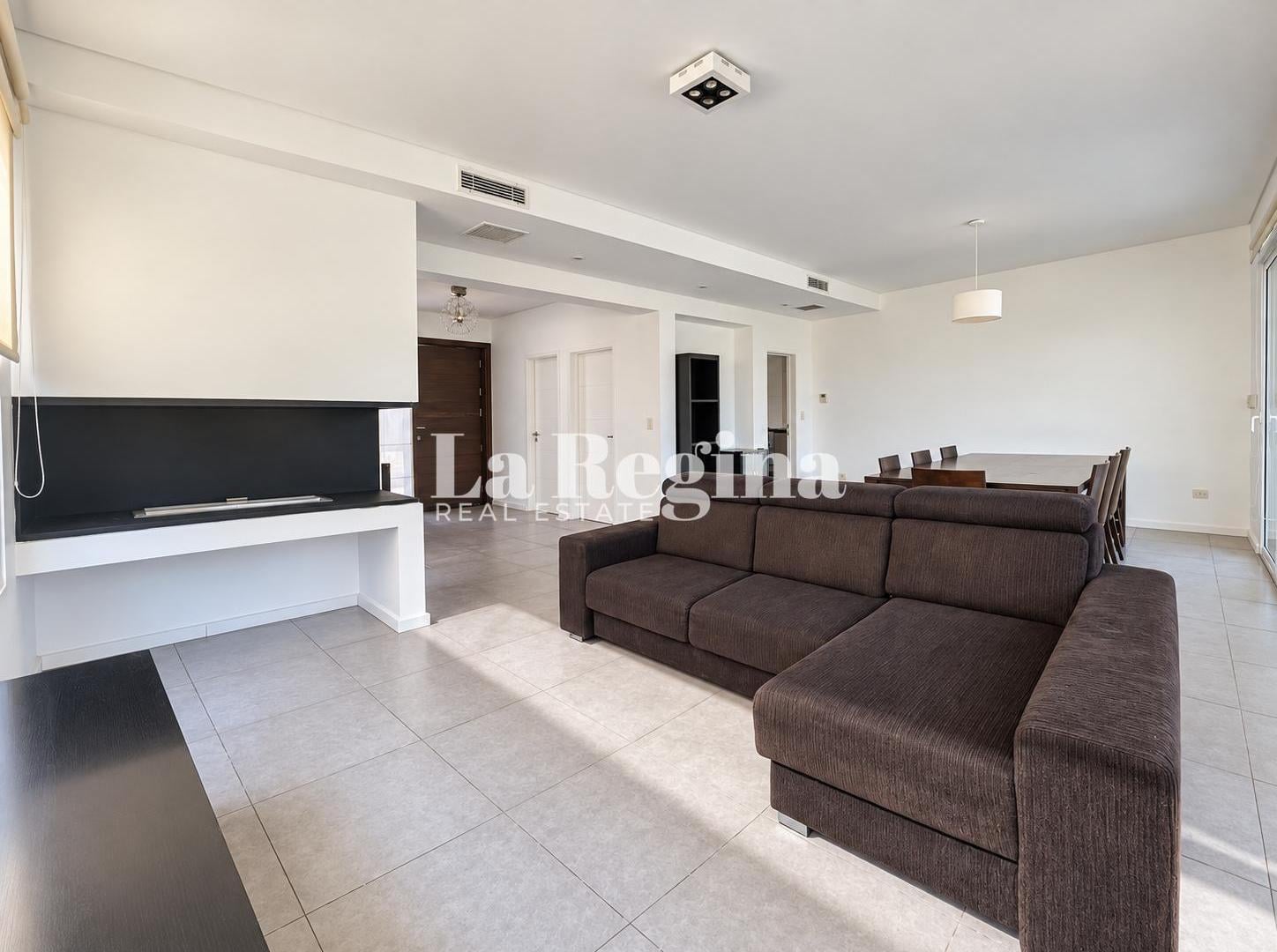 Foto de Casa en alquiler en Los Alisos, Nordelta con 4 dormitorios, imagen 1