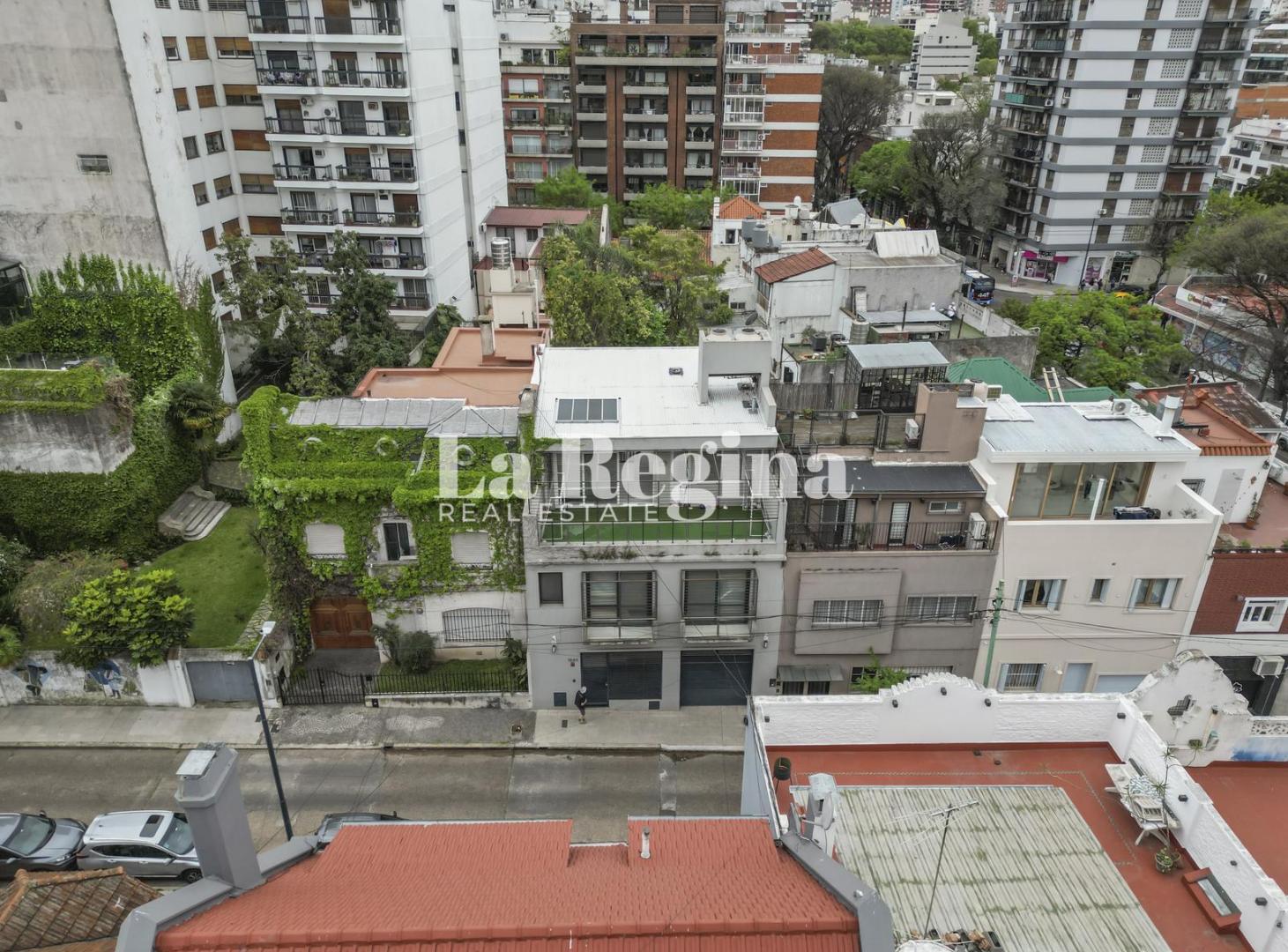 Foto de Casa premium Venta en Colegiales, con parque , pileta, cochera cubierta, imagen 3