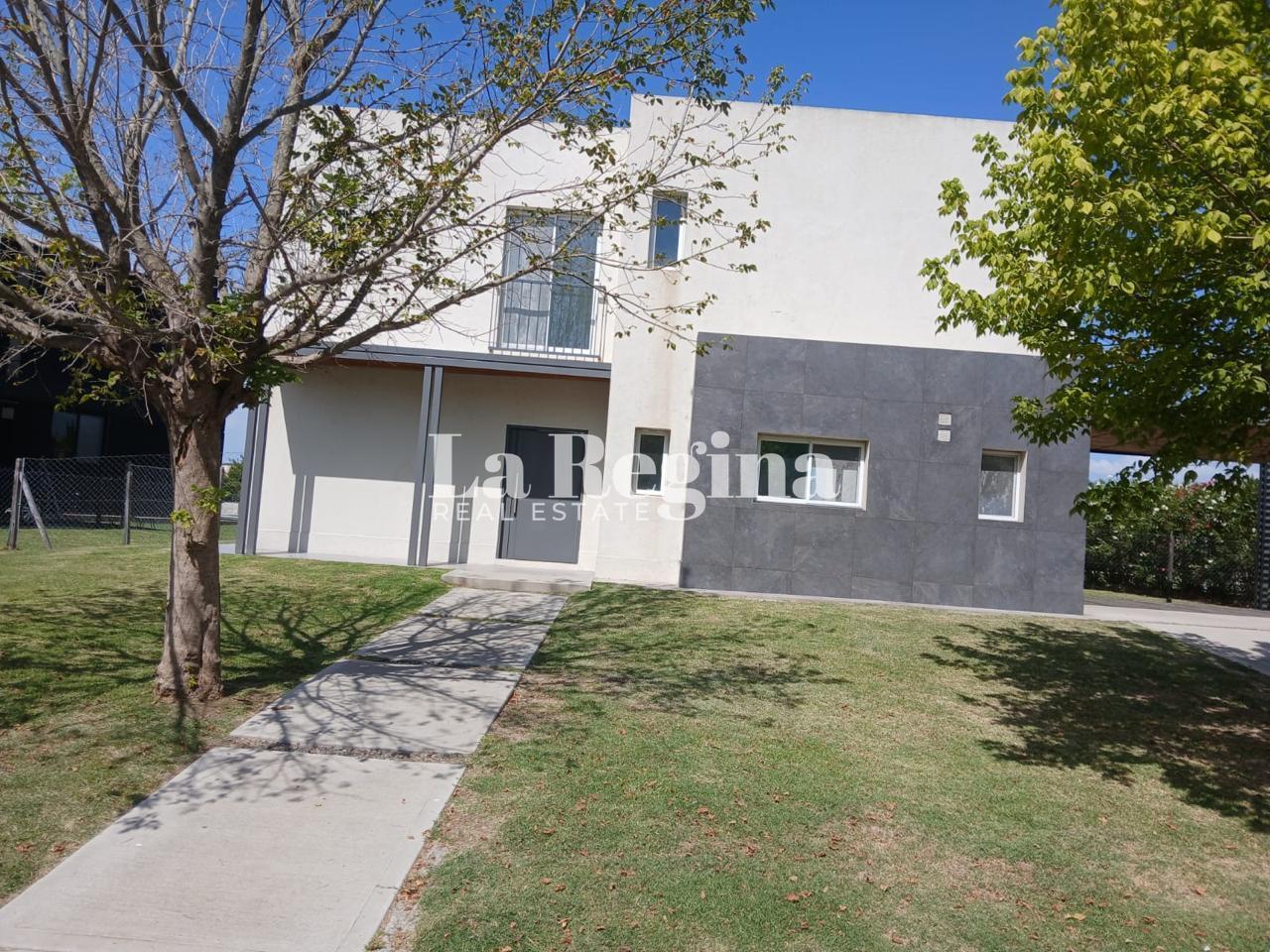 Foto de Casa a la Venta en El Canton Golf, imagen 1