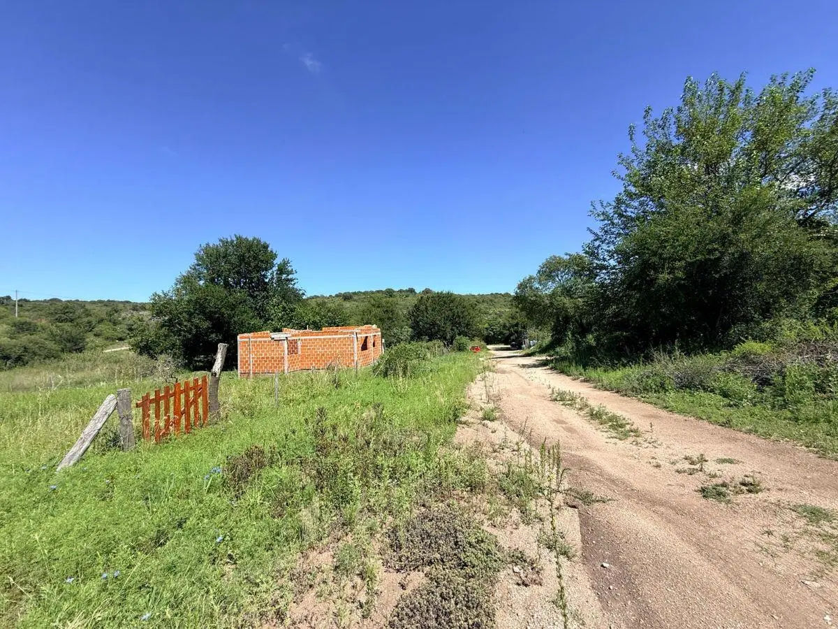 TERRENO EN TANTI- A 5 CUADRAS DE COLONIA BANCO NACION- EN VENTA 4