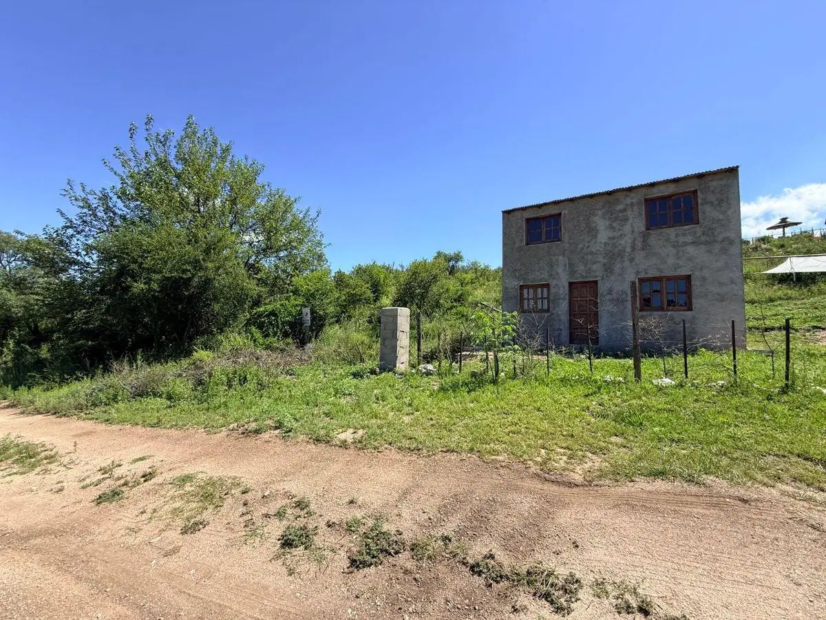 TERRENO EN TANTI- A 5 CUADRAS DE COLONIA BANCO NACION- EN VENTA 5