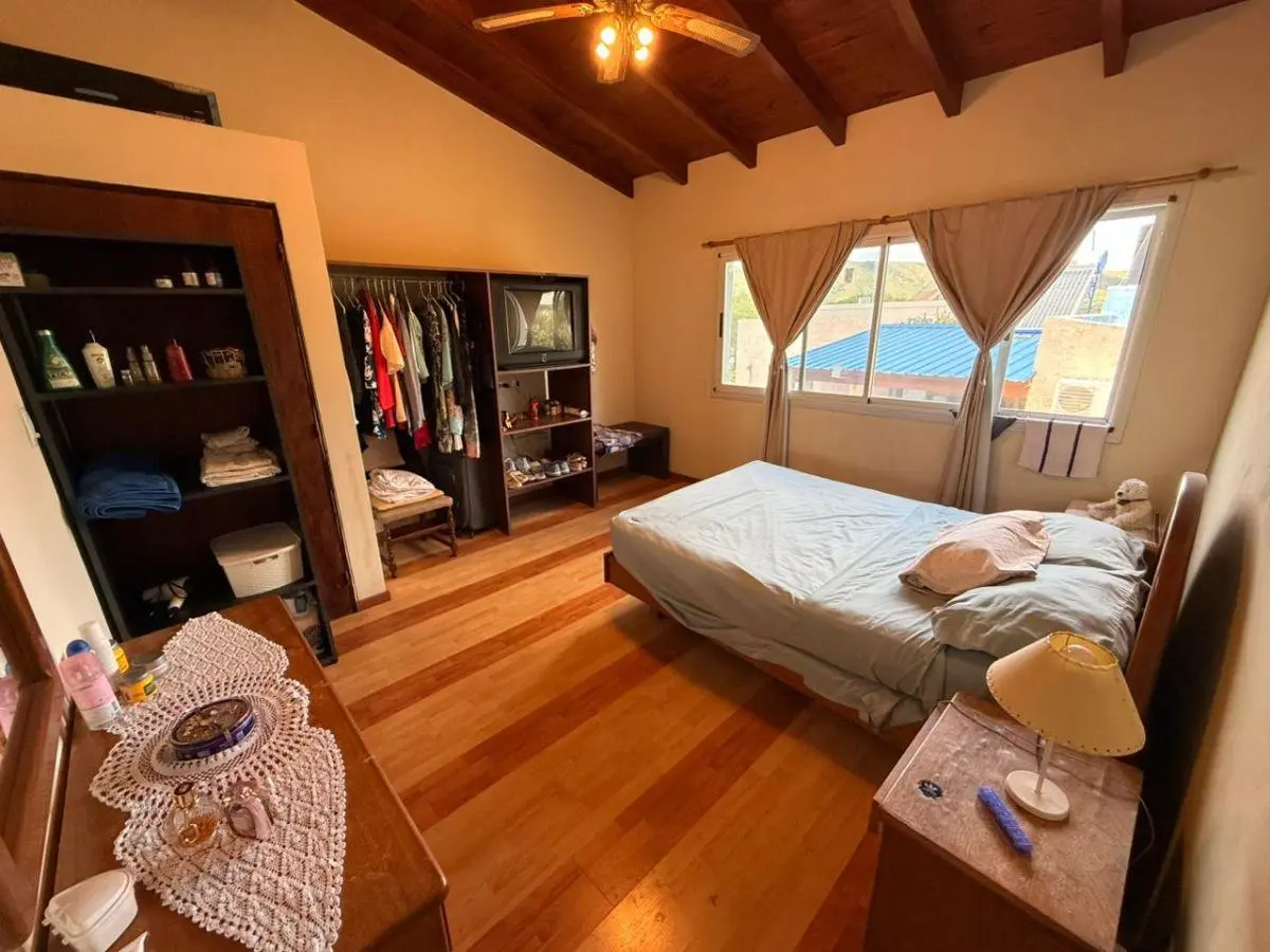 Casa en Venta Mayu Sumaj Barrio Cerrado Lomas del Rey | 3 Viviendas | Pileta | Vista a las Sierras | 5