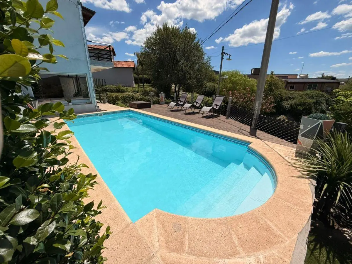 Casa en Venta Mayu Sumaj Barrio Cerrado Lomas del Rey | 3 Viviendas | Pileta | Vista a las Sierras | 1