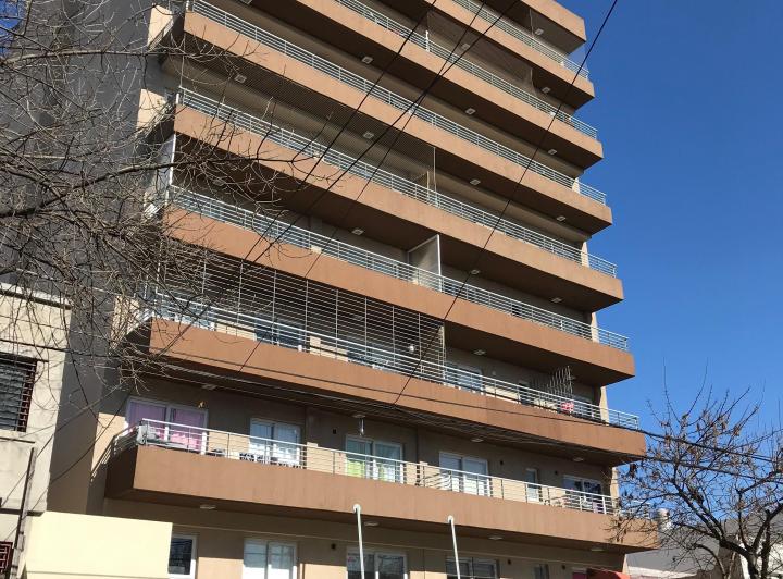 ALQUILER - MONOAMBIENTE CON PATIO - ESCALADA 800 - MATADEROS - 1