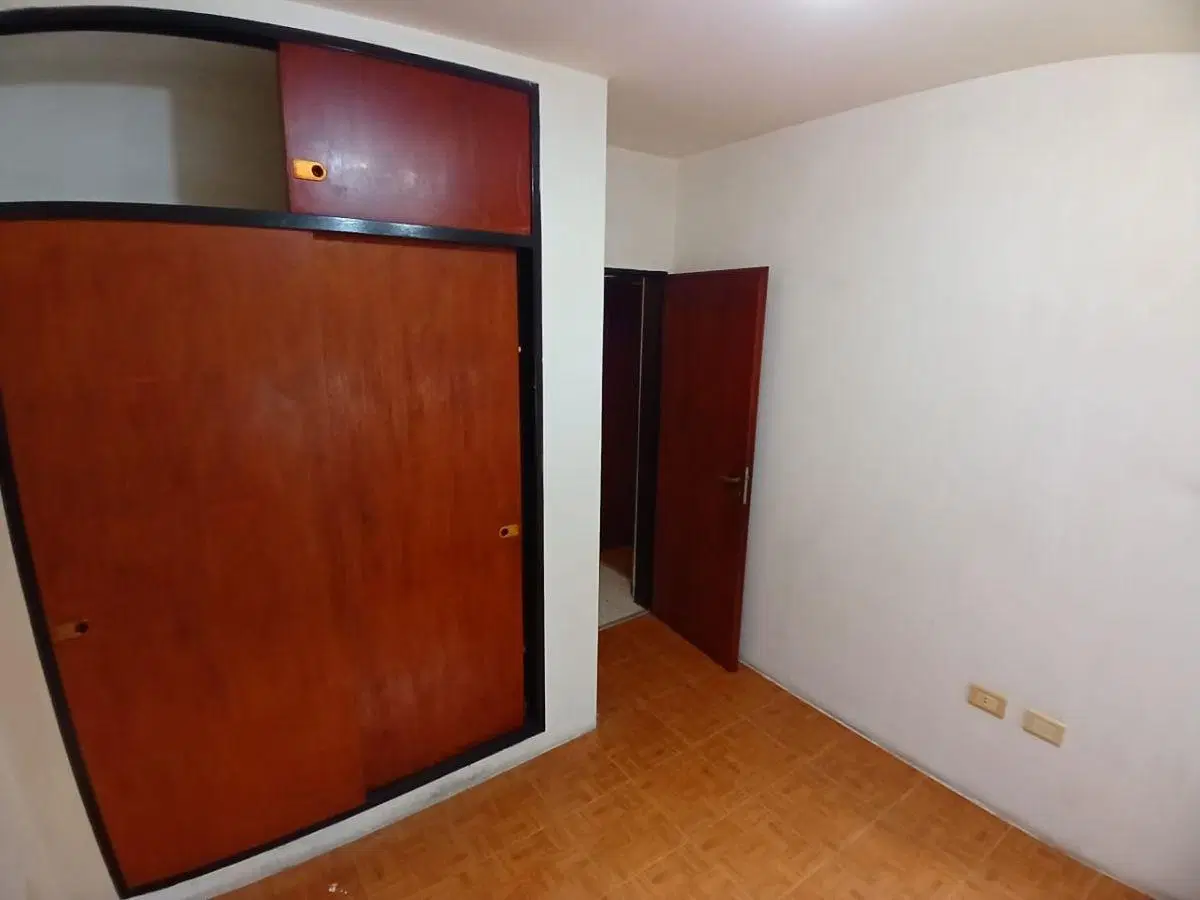 3 AMBIENTES MUY BIEN UBICADO EN LINIERS 4