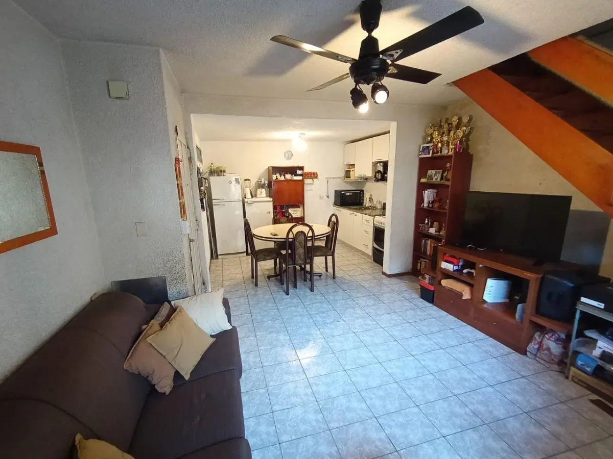 Lomas del Mirado duplex de 3 amb con patio 1