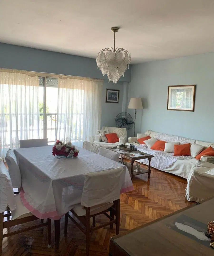 LINIERS SEMIPISO DE 3 AMB CON BALCON 1