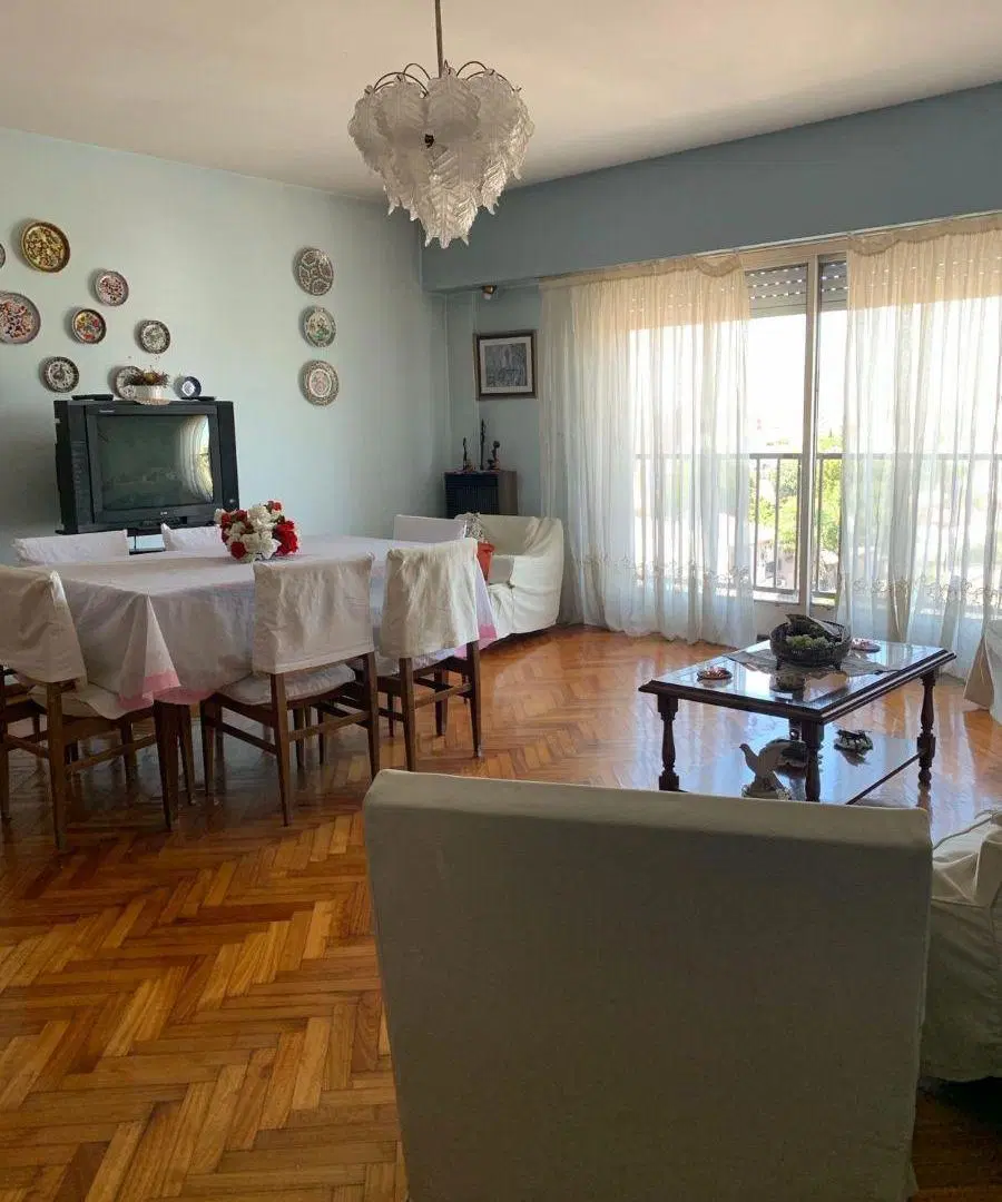 LINIERS SEMIPISO DE 3 AMB CON BALCON 4