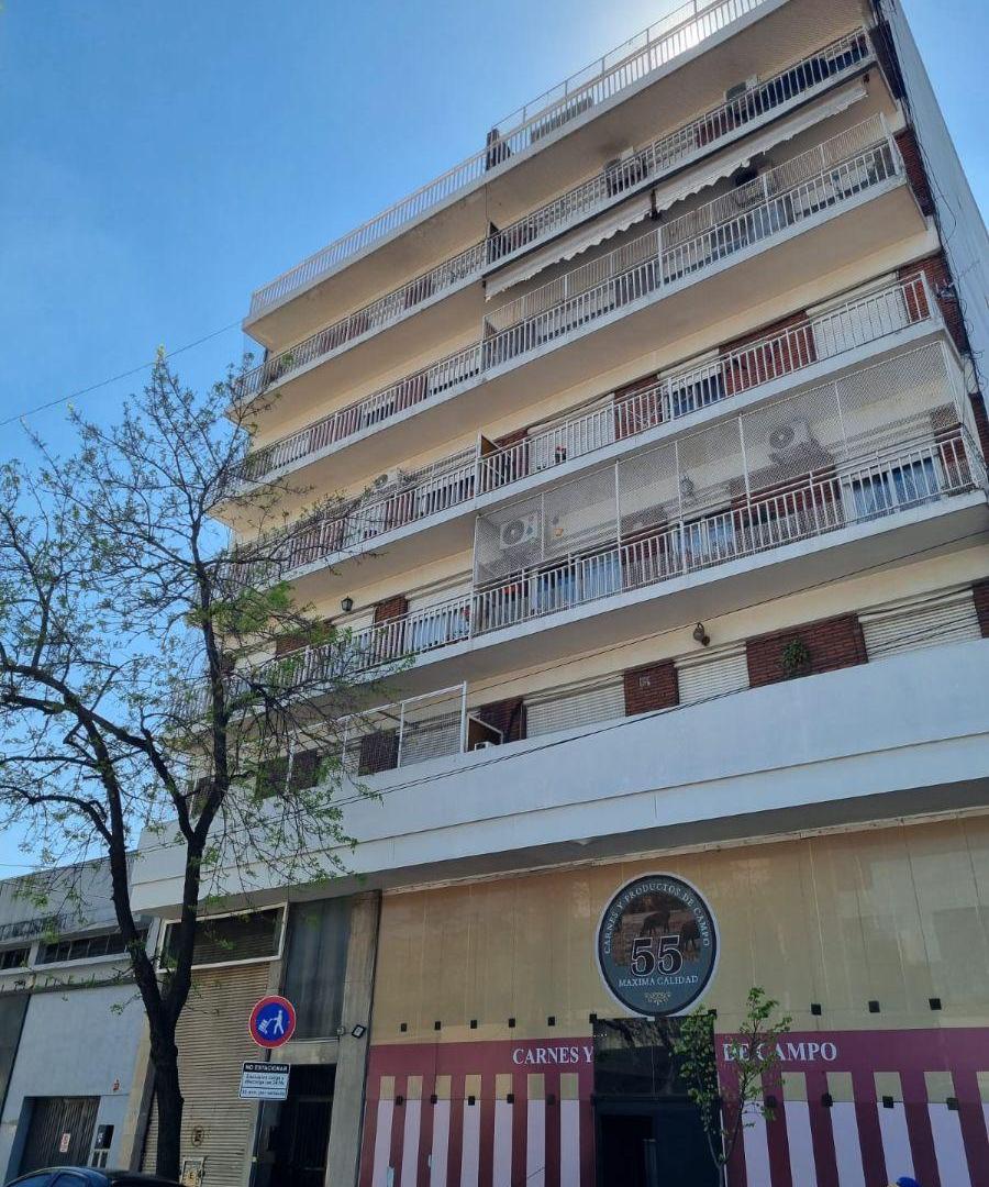 Foto de Mataderos 4 amb al frente con balcon corrido, imagen 1