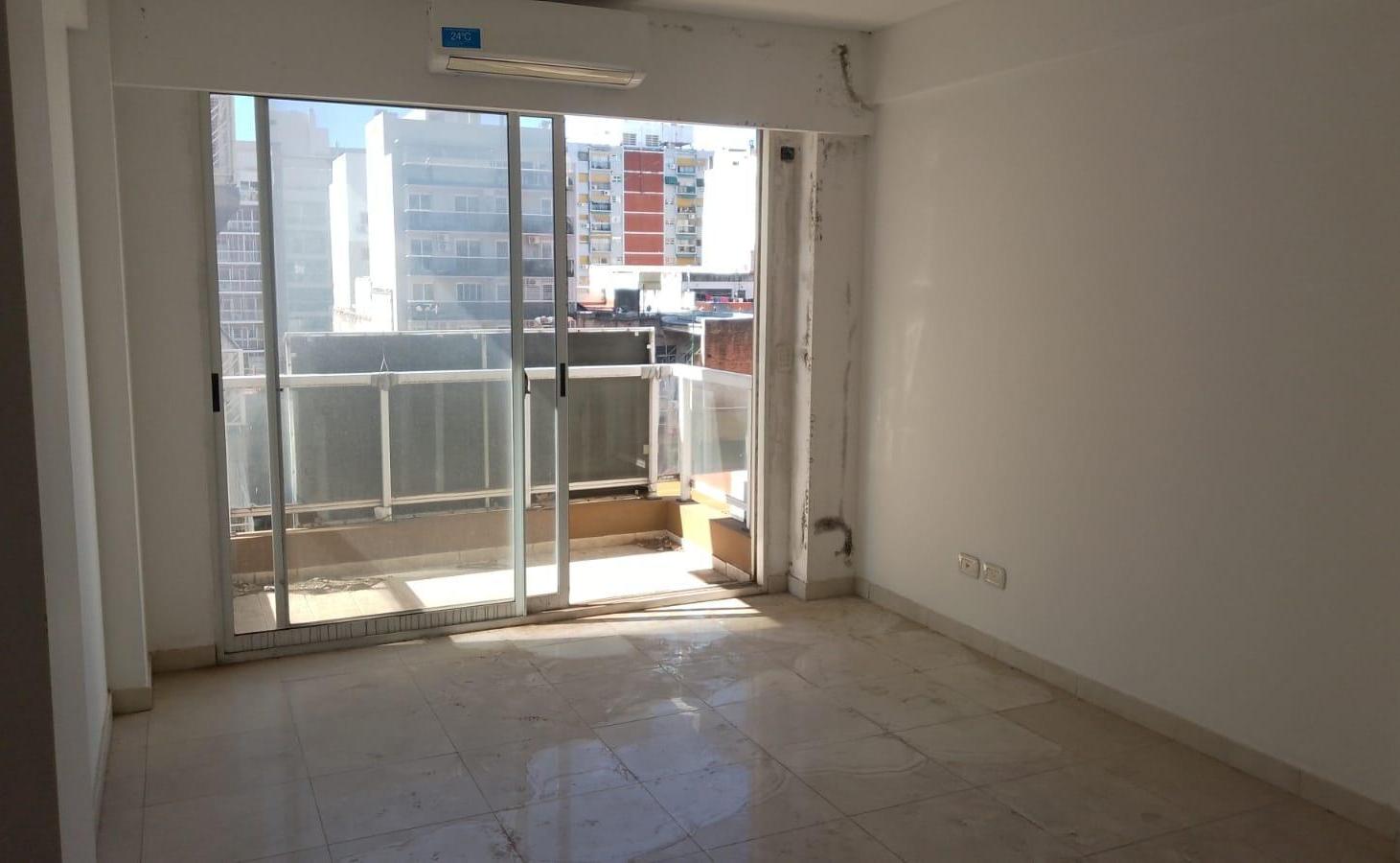 Foto de DEPARTAMENTO A ESTRENAR EN FLORES!, imagen 2