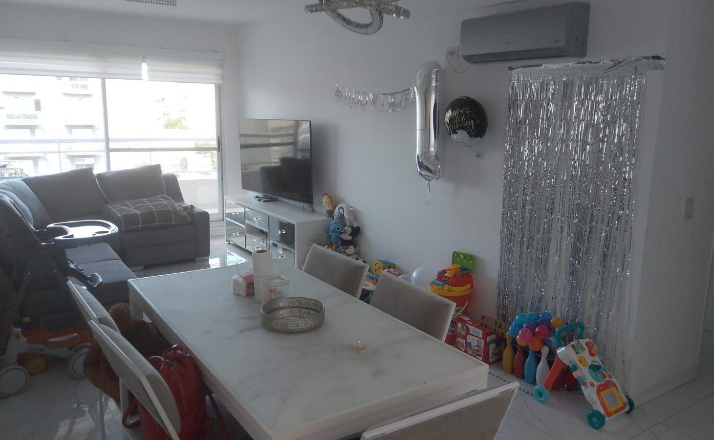 Foto de DEPARTAMENTO DE LUJO TOTAL, CON PILETA PROPIA 3 AMBIENTES FLORES, imagen 5