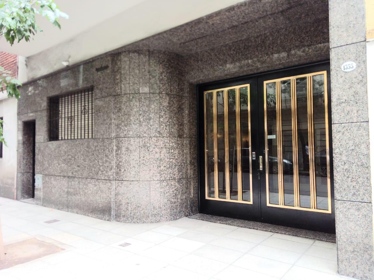 Barrio Norte 3 Ambientes con Patio a Reciclar Oportunidad