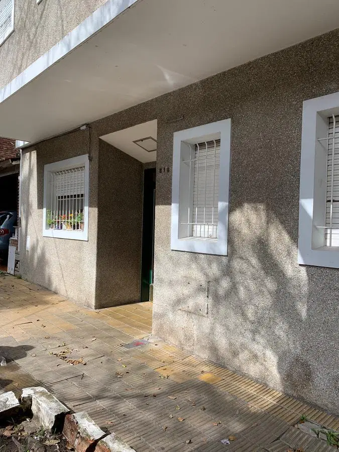 GRAN MONOAMBIENTE COCINA SEPARADA Y PATIO - BAJAS EXPENSAS SOLO CON CAUCION 2