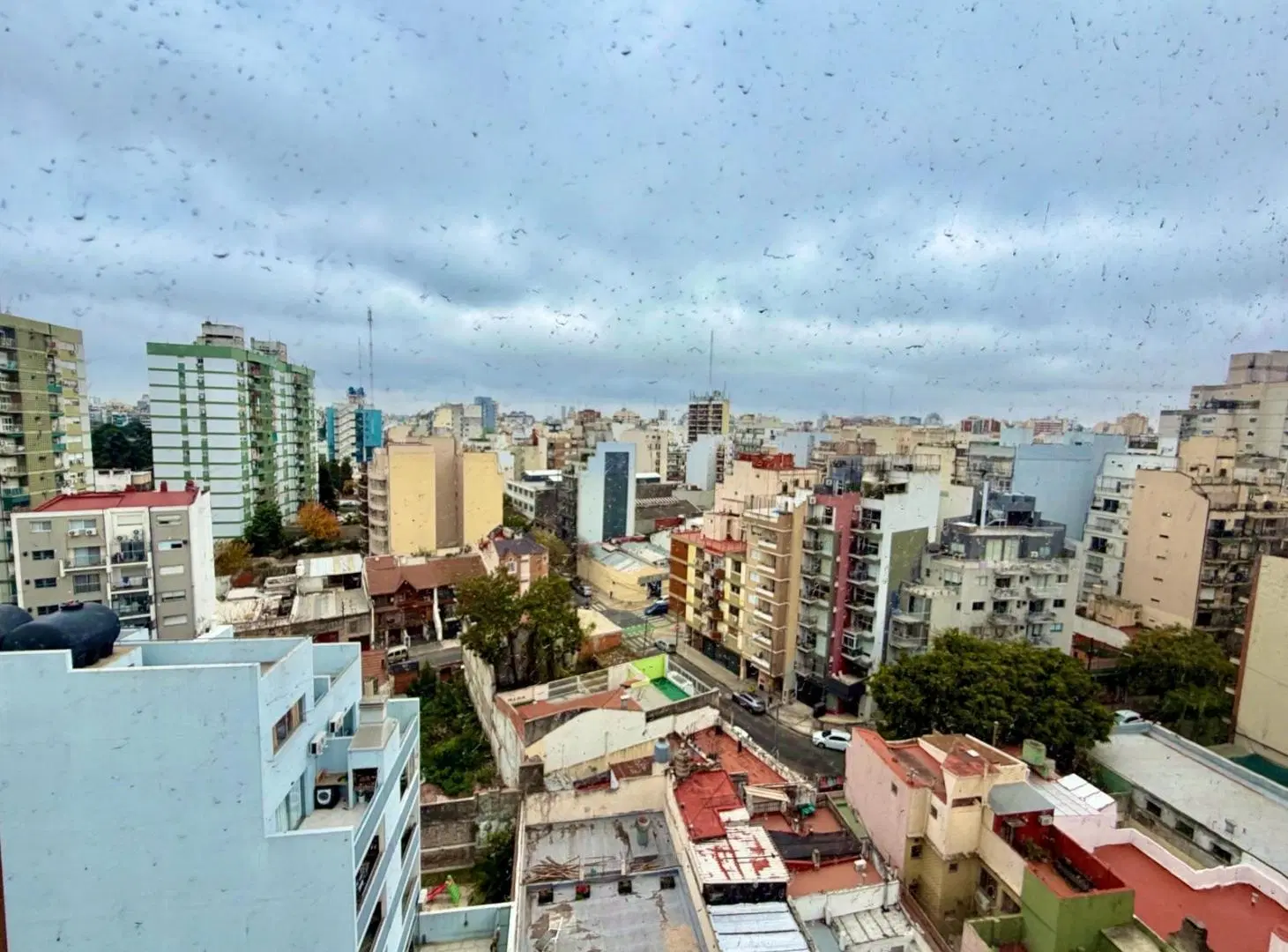 4 AMBIENTES CON COCHERA BAJISIMAS EXPENSAS OPORTUNIDAD LISTO PARA ESCRITURAR 2
