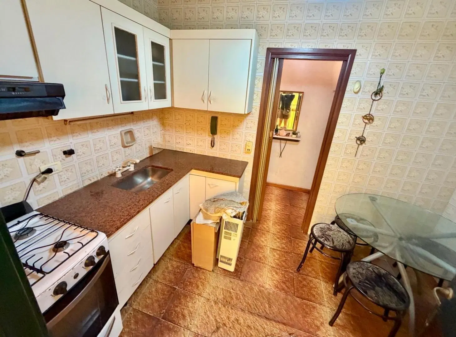 4 AMBIENTES CON COCHERA BAJISIMAS EXPENSAS OPORTUNIDAD LISTO PARA ESCRITURAR 3