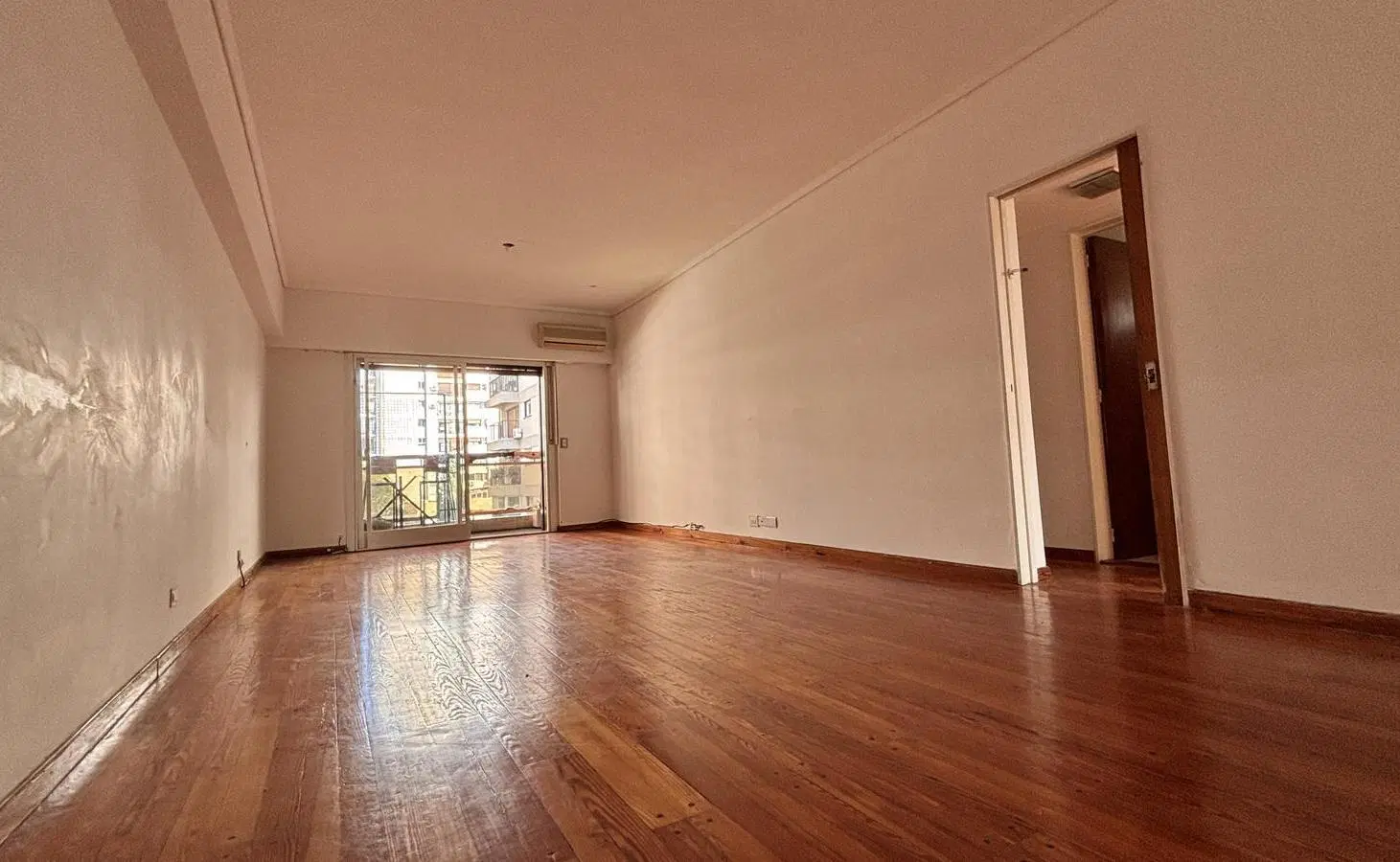 Departamento venta Belgrano 2 dormitorios y dep cochera baulera sum parrilla luminoso 3