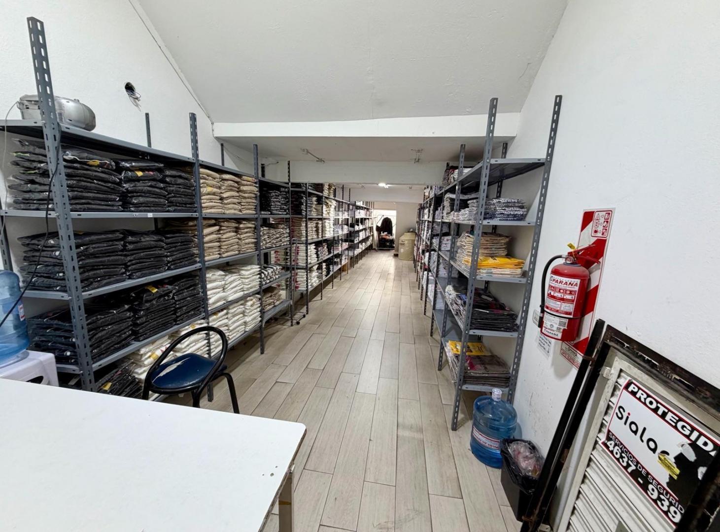 Foto de OPORTUNIDAD ALQUILER LOCAL COMERCIAL, NO PAGA LLAVE!! FLORES, imagen 5