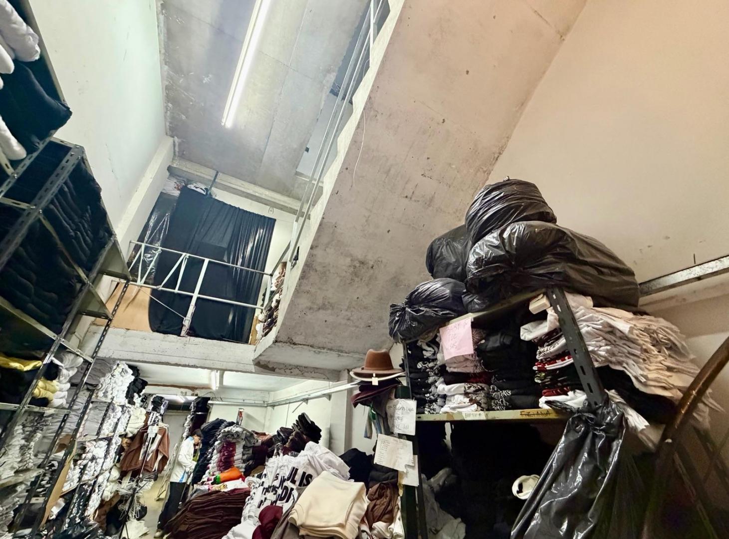 Foto de OPORTUNIDAD Alquiler Local comercial 200 M2, NO PAGA LLAVE!!- Flores, imagen 3