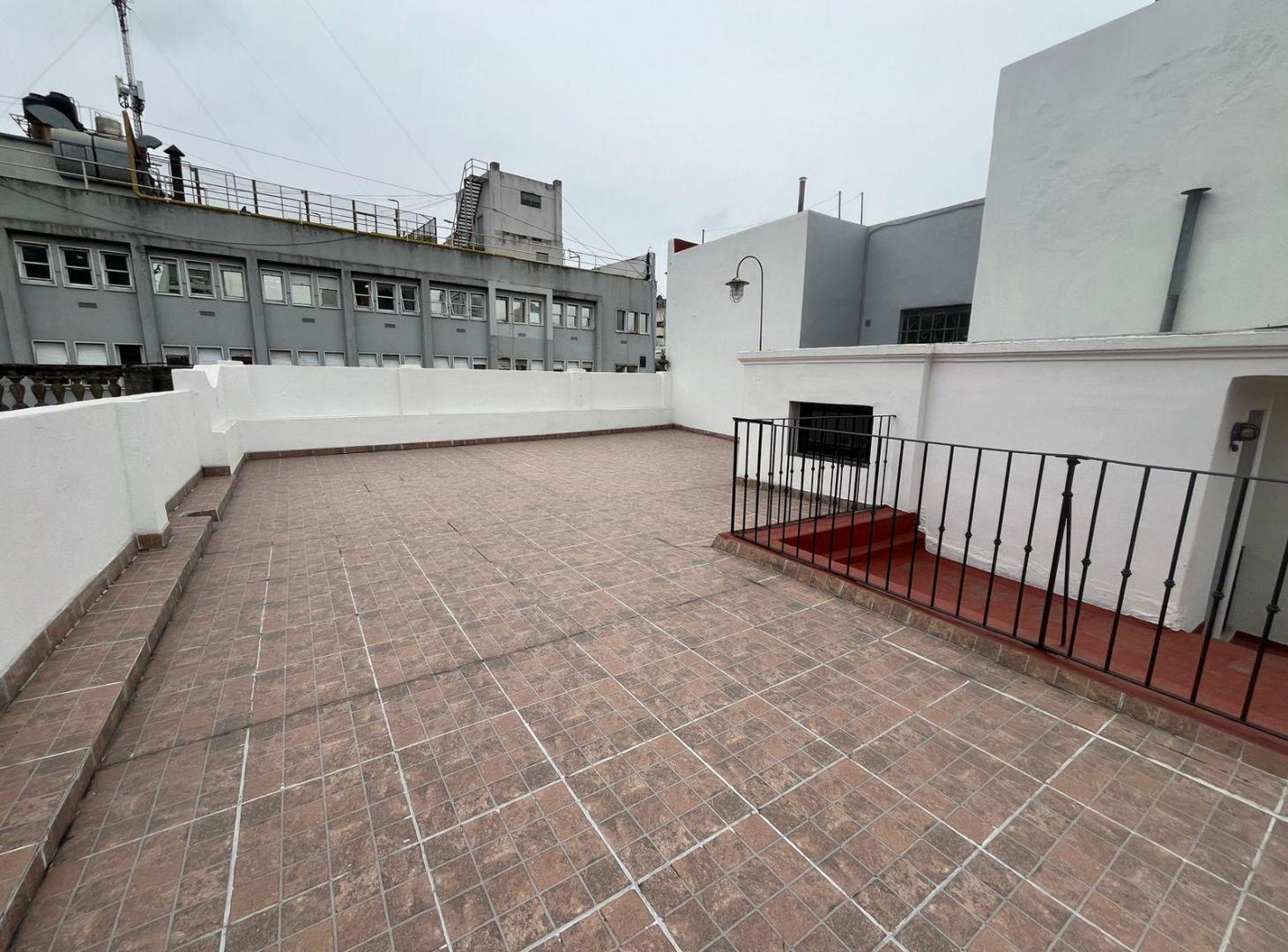 Foto de PH en Constitución USO PROFESIONAL COMERCIAL CON VIVIENDA, imagen 4
