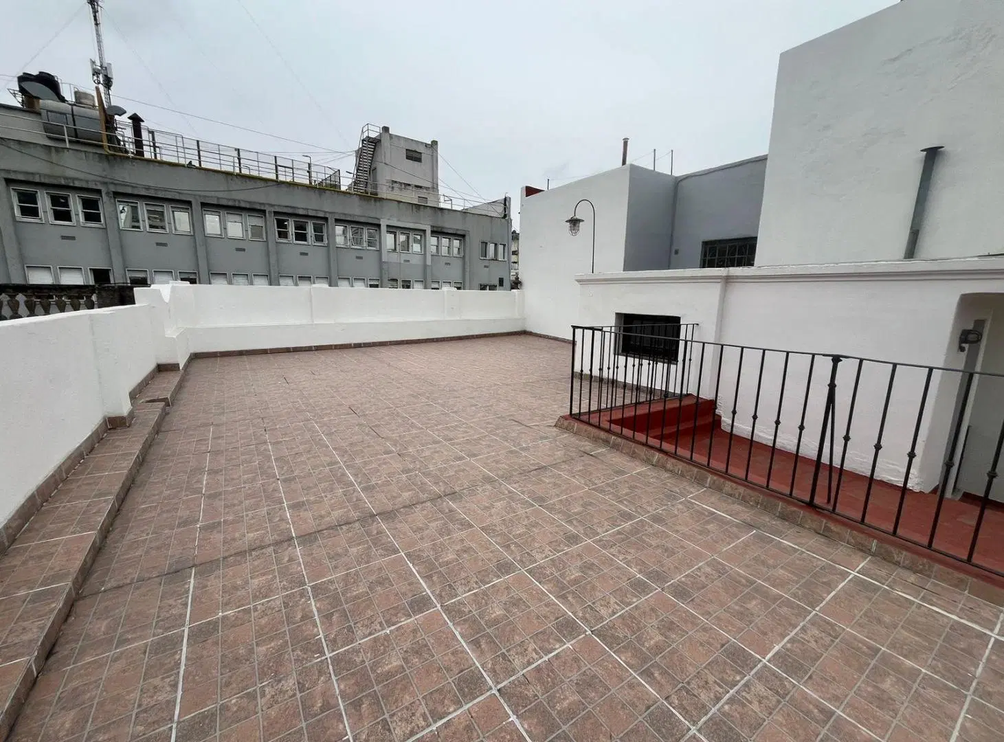 PH en Constitución USO PROFESIONAL COMERCIAL CON VIVIENDA 4
