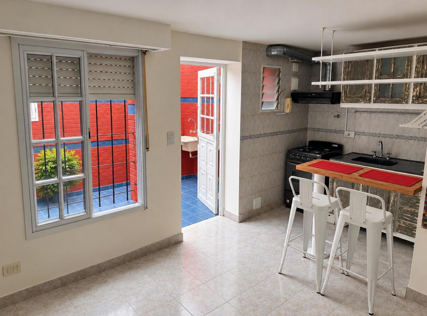 Foto de Monoambiente refaccionado a nuevo con patio! - Almagro, imagen 4