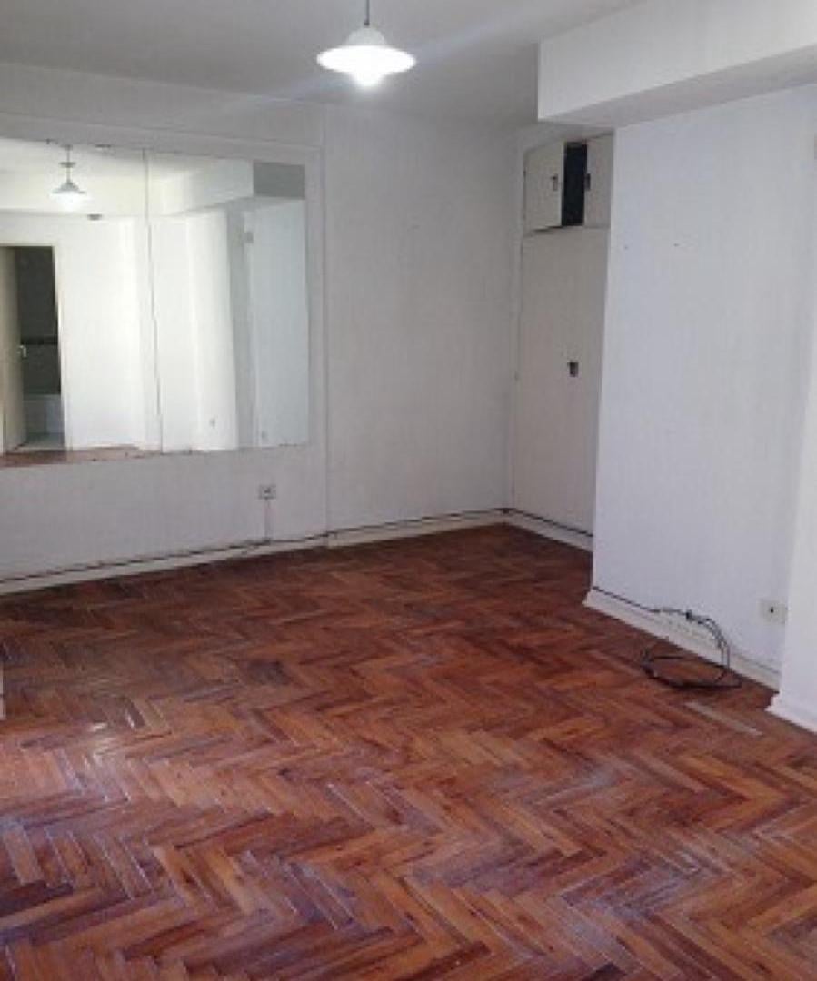 Foto de Departamento Monoambiente Excelente Ubicación. Recoleta, imagen 1