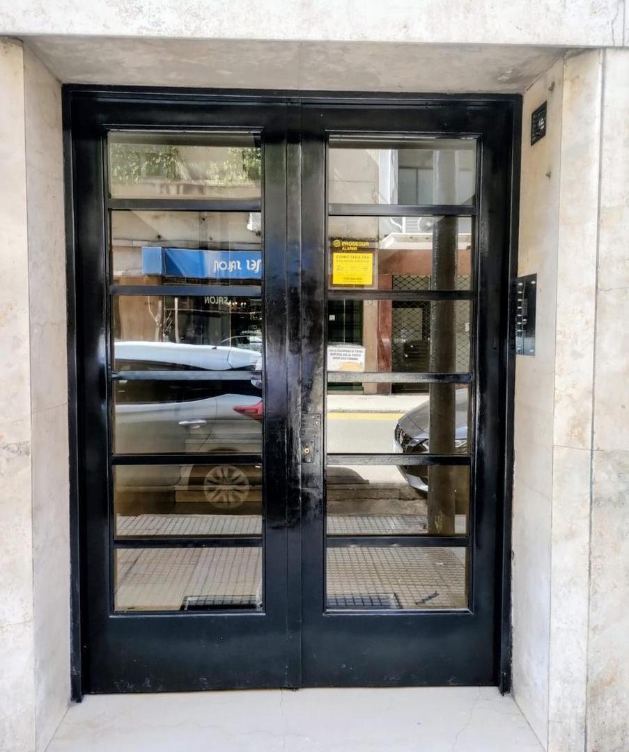 Departamento en Venta Recoleta 4 ambientes con dependencia y cochera