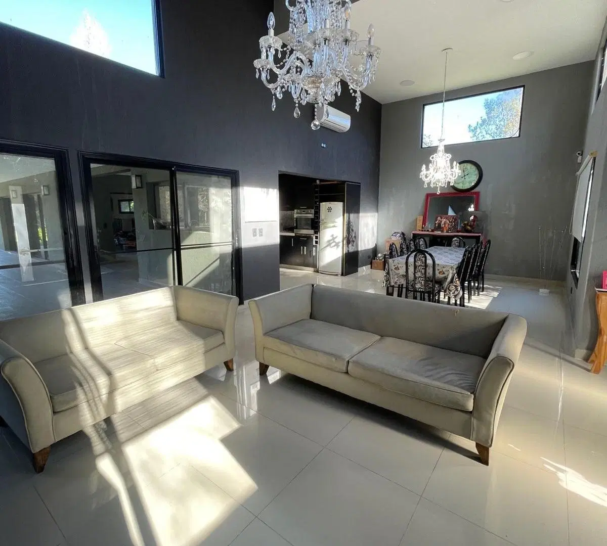 VENTA Casa 4 dormitorios - Segundas Colinas - Pilar 2