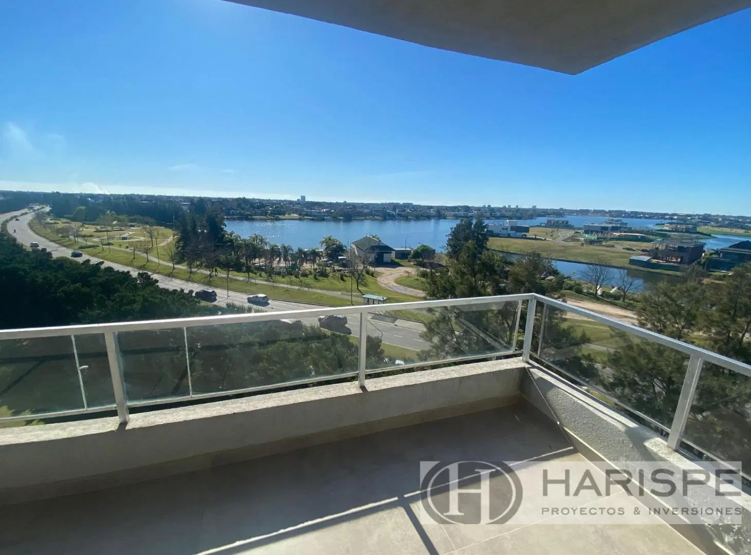 VENTA departamento dos dormitorios Nordelta 4