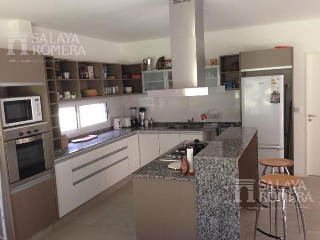 Venta de Casa en Isla Santa Monica Como NUEVA Country Nautico
