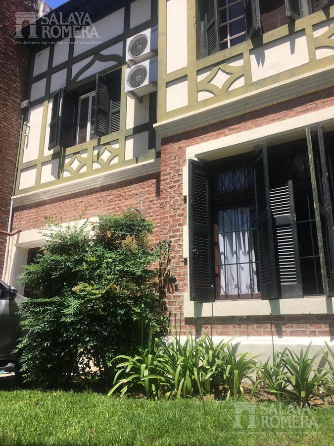 Venta Casa Estilo Inglés – 5 Ambientes en Excelente Lote, Olivos 1