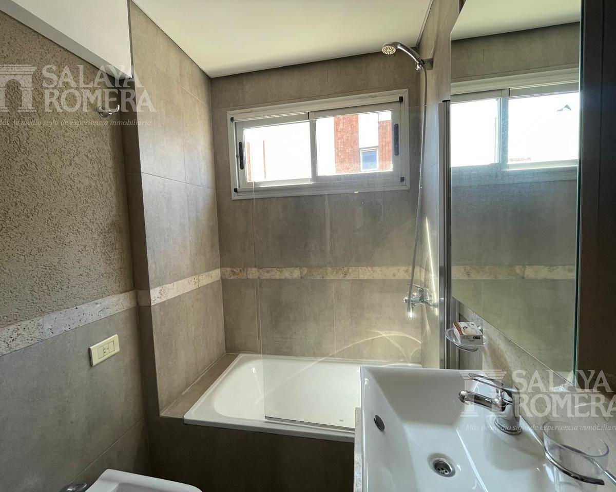 Foto de Departamento en venta en Olivos, piso alto 4 ambientes, imagen 5