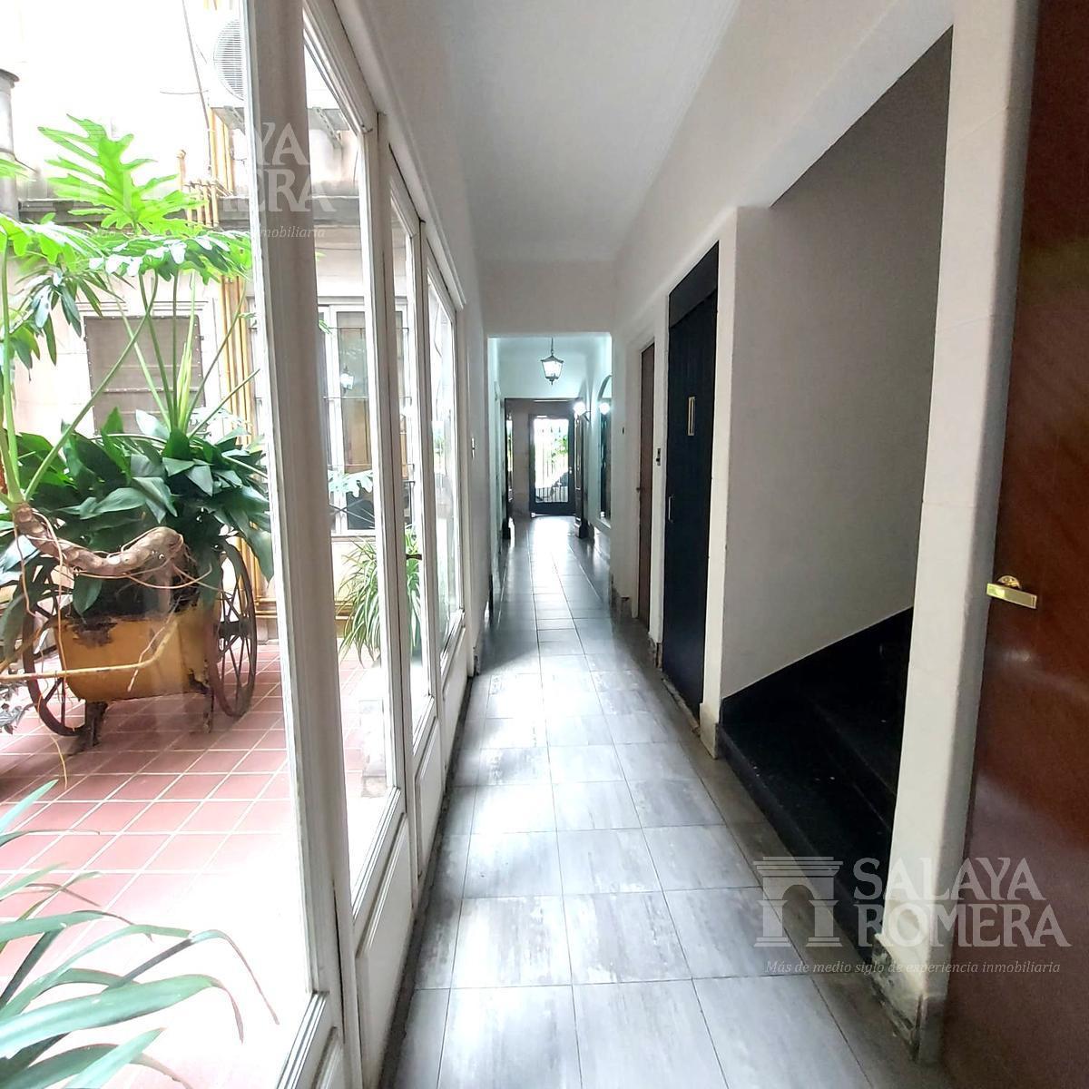 Venta Departamento de estilo en Planta Baja con patio Recoleta