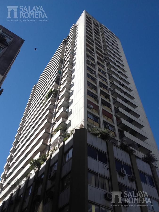 Oficina en venta en el Centro con cochera. Ideal Inversor Con renta