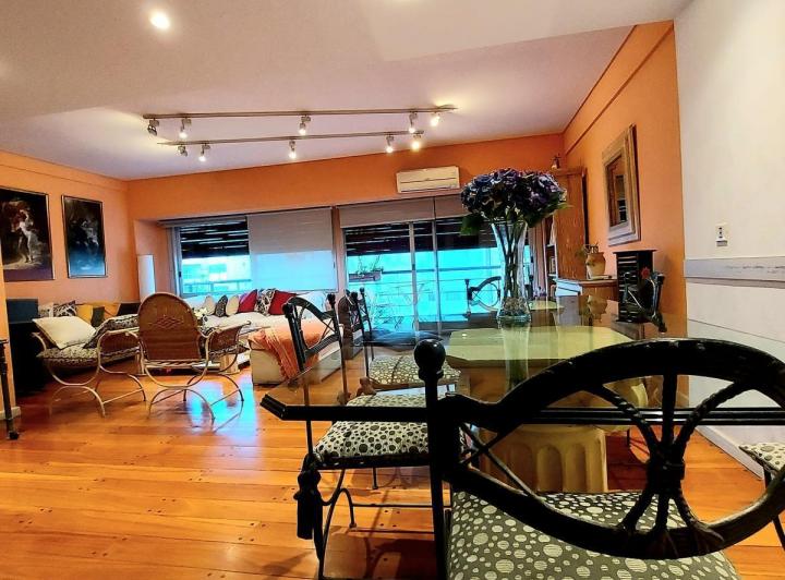 Foto de Venta Departamento 4 ambientes con depedencias y cochera Recoleta, imagen 3