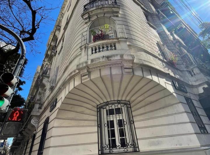 Alquiler Amoblado 4 ambientes Piso de Estilo Frances 1