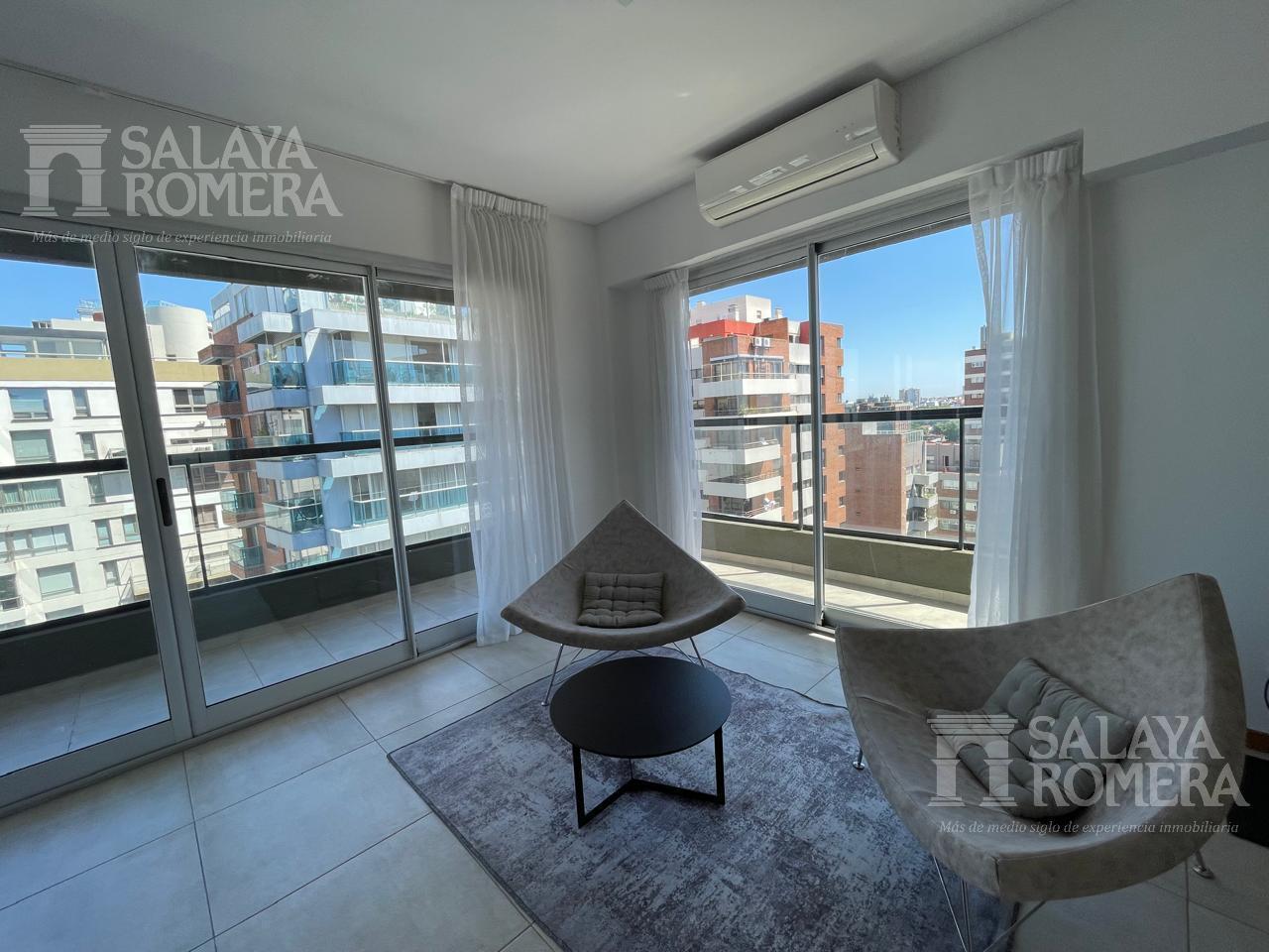 Foto de Departamento penthouse Alquiler temporario 4 /5 ambientes - Olivos, imagen 2