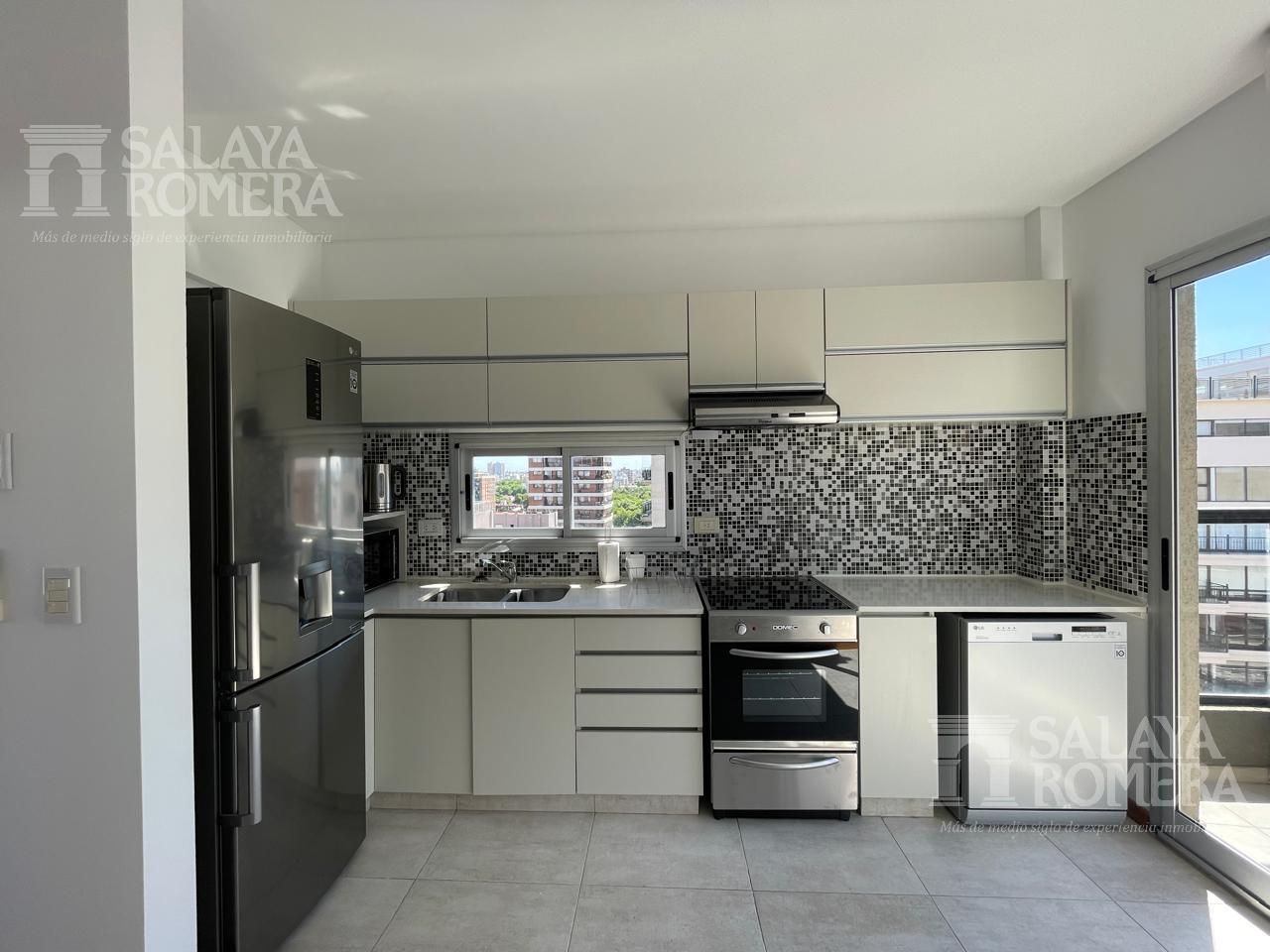 Foto de Departamento penthouse Alquiler temporario 4 /5 ambientes - Olivos, imagen 4