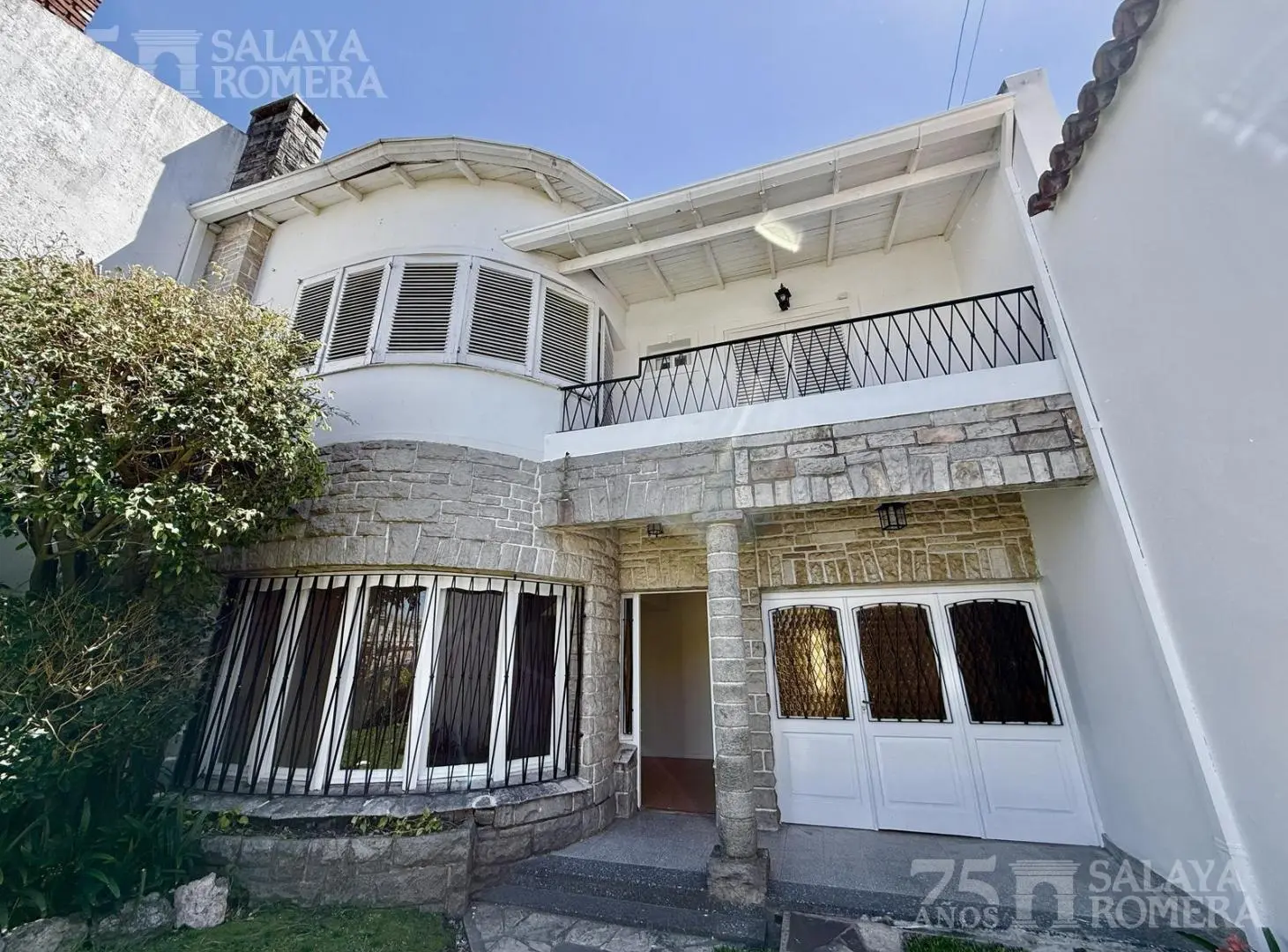 Casa en venta 6 ambientes con jardin y pileta 2