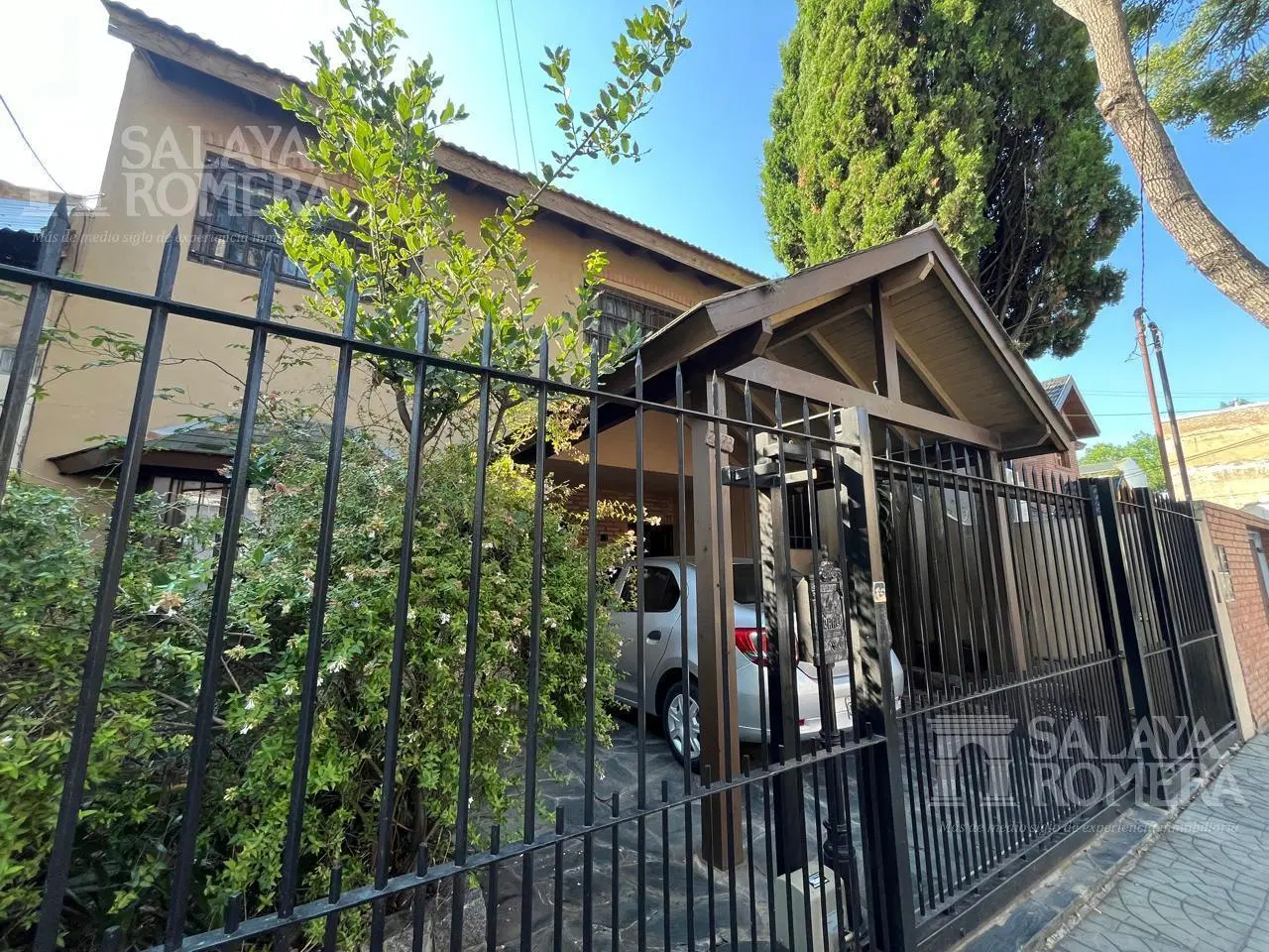 Casa Venta Olivos 5 ambientes lote de 8.66 x 28.86 2