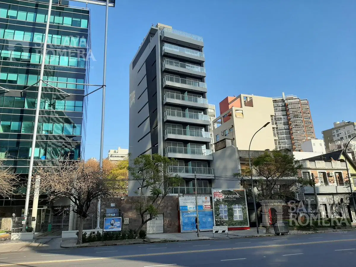 Departamento en alquier 3 ambientes piso entero - EAST - Puerto de Olivos 1
