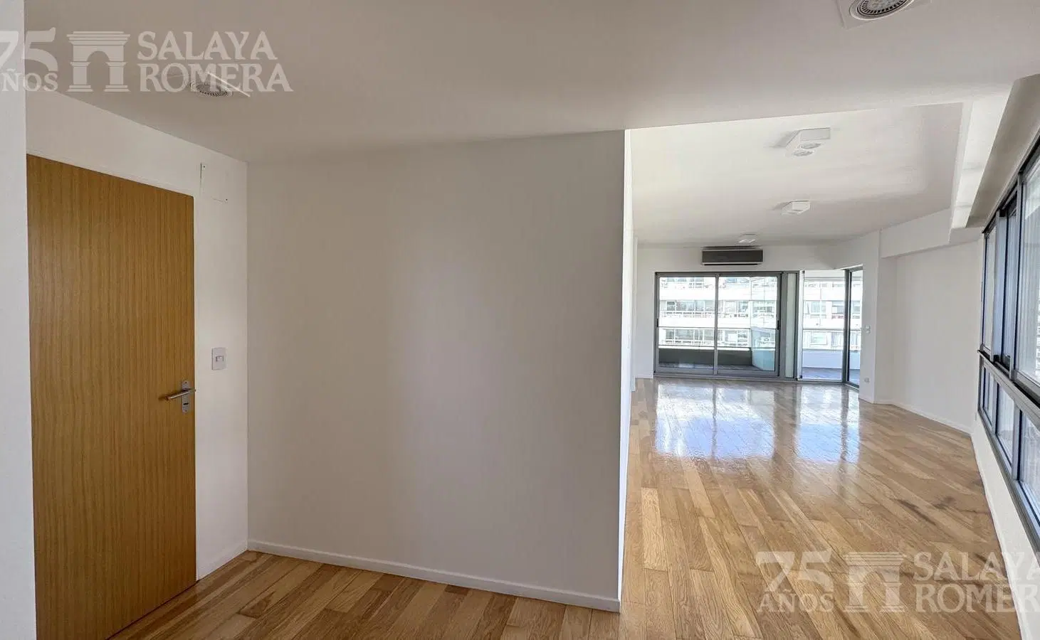 Departamento en venta piso 14 con vista al Rio, Puerto de Olivos 1