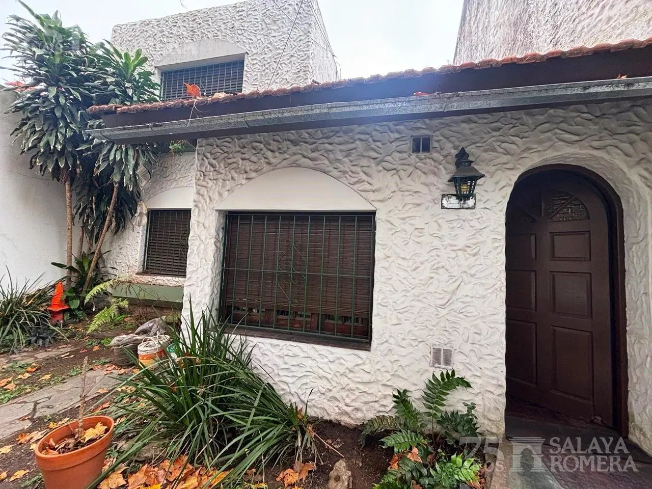 Casa en venta lote propio jardín 5 ambientes a refaccionar Olivos 4