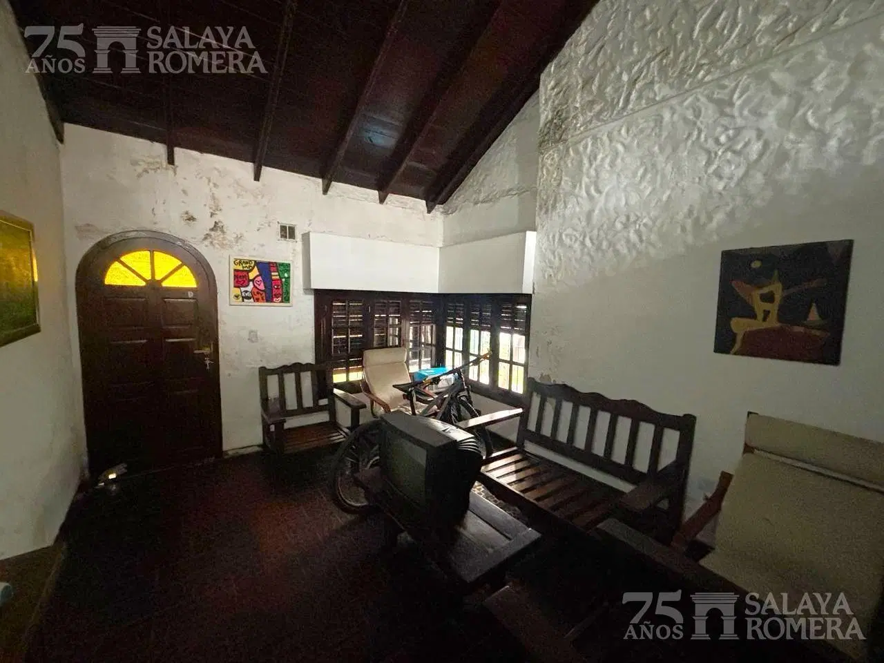 Casa en venta lote propio jardín 5 ambientes a refaccionar Olivos 5